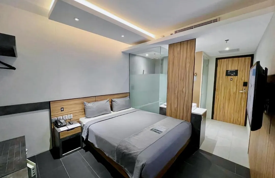 Erian Hotel-1